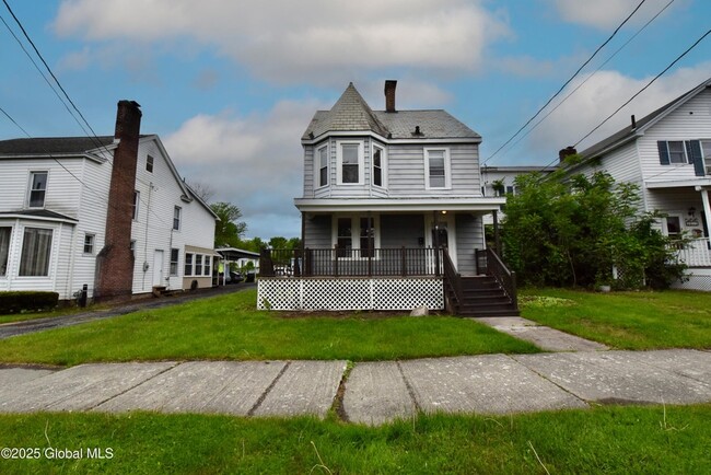 Building Photo - 113 S 3rd Ave