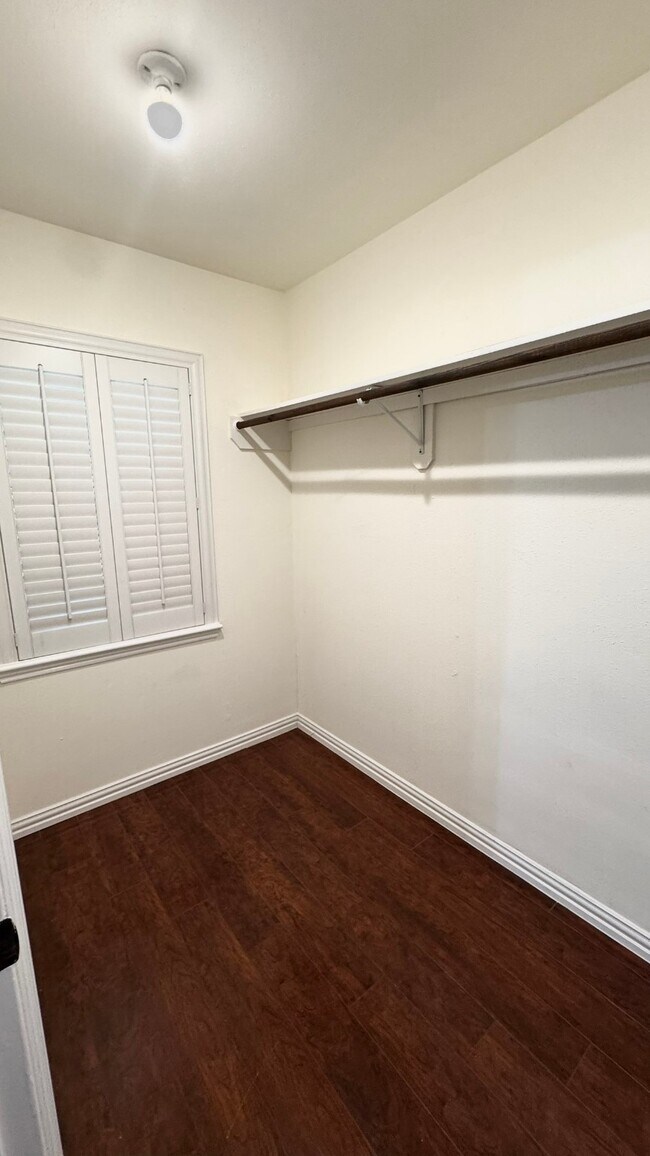 Building Photo - 6452 Olympia Dr