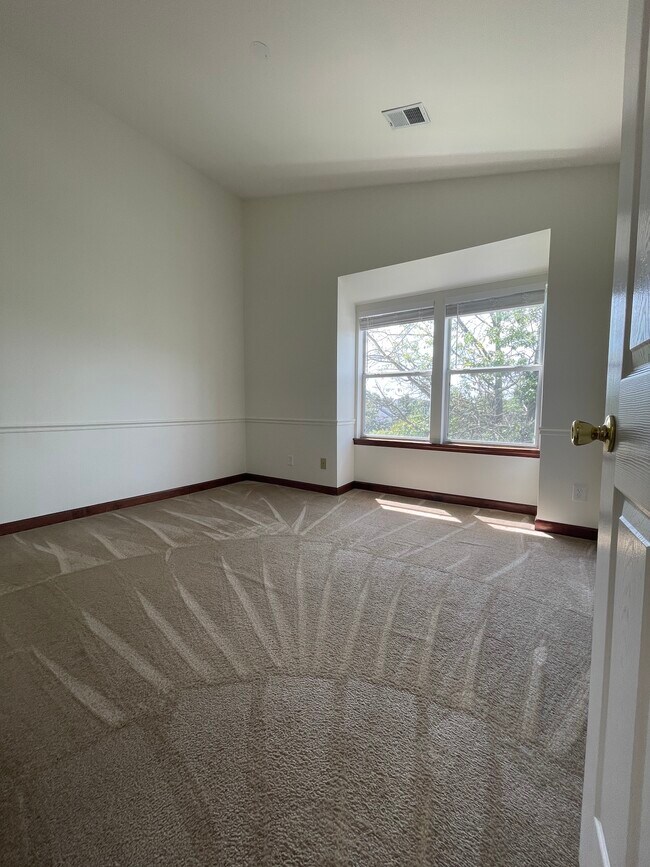 Building Photo - 13701 Modrad Way