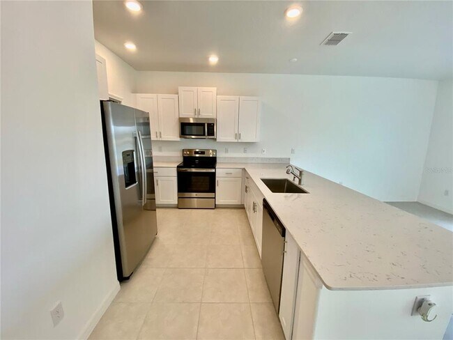 Building Photo - 6246 Shiner St