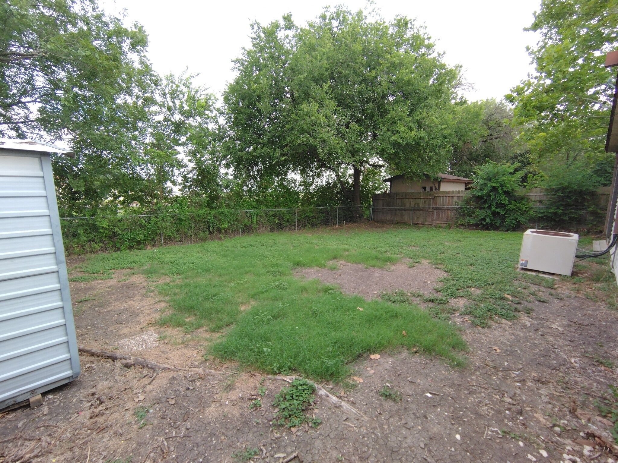 backyard 1 - 410 W Aviation Blvd