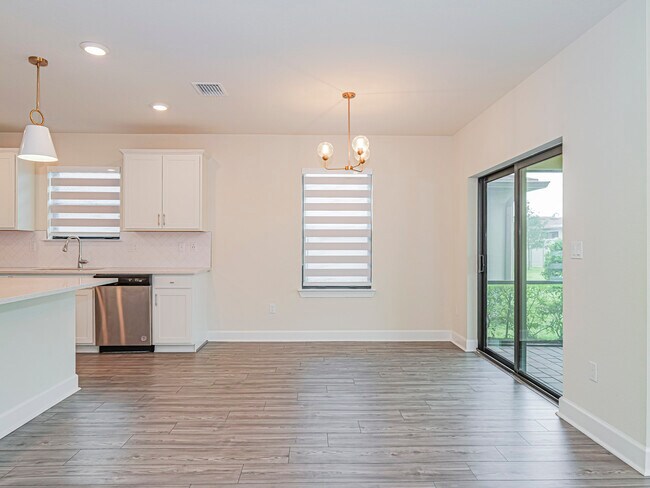 Building Photo - 5204 Jasper Square