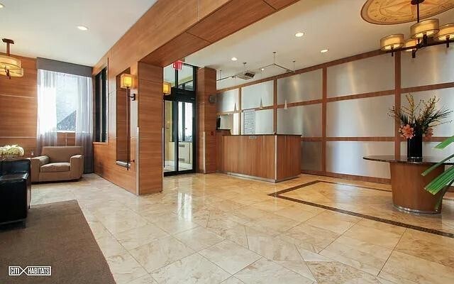 Building Photo - 280 Rector Pl