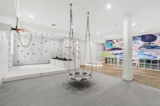 Building Photo - 25 Hunt Pl