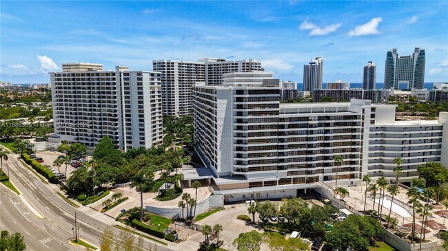 Building Photo - 500 Three Islands Boulevard