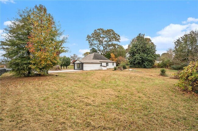 Building Photo - 6219 Heardsville Rd