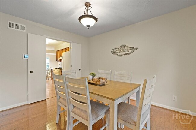 Building Photo - 609 Indigo Cir