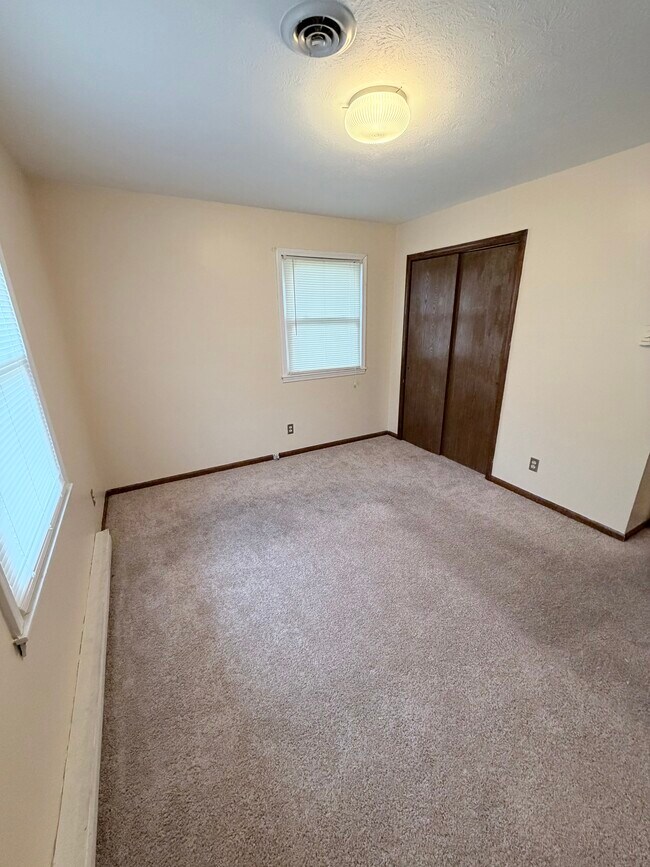 Building Photo - 1509 S Goyer Rd