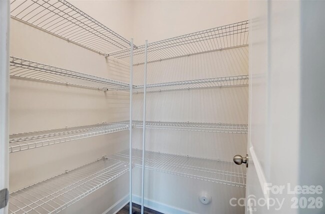 Building Photo - 5822 Clan MacLaine Dr