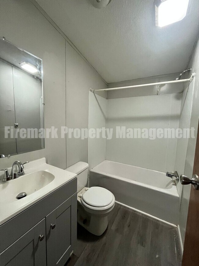 Building Photo - Double Wide for rent in Tullahoma