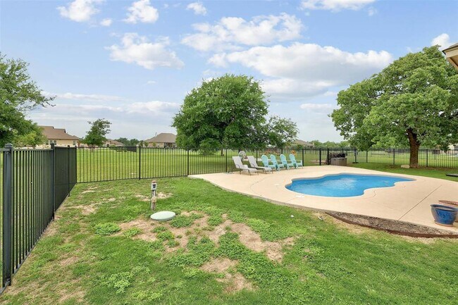 Building Photo - 120 Camp Verde Dr