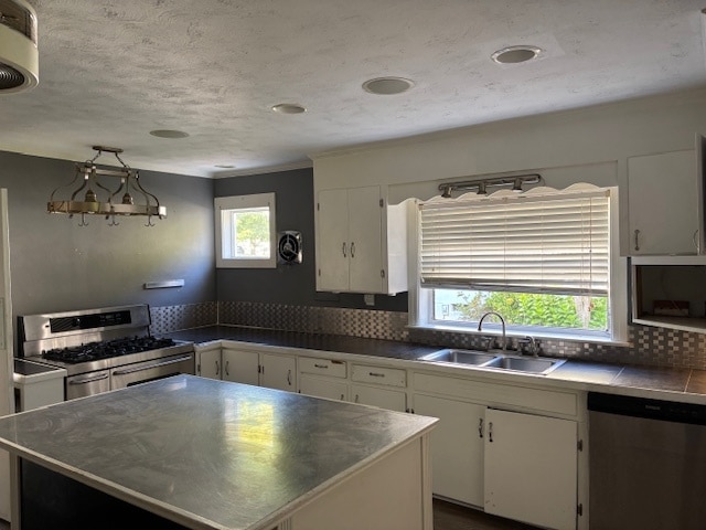 Building Photo - 201 Connelly St