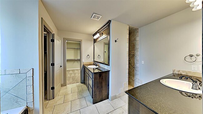 Building Photo - 4809 Arbuckle Dr