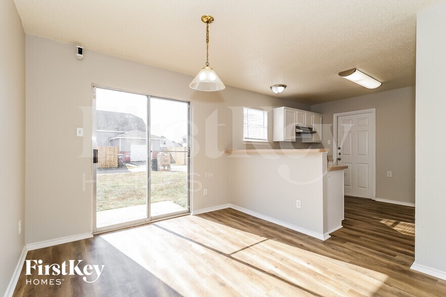 Building Photo - 10248 Budtime Ln