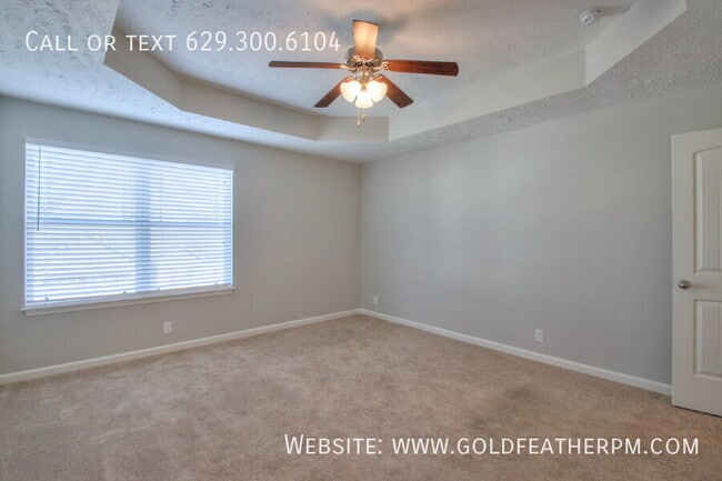 Building Photo - 3365 Tourmaline Dr