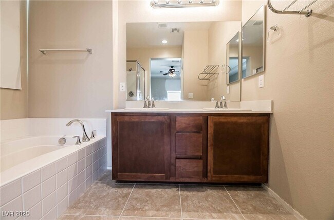 Building Photo - 6303 Solomon Spring Way