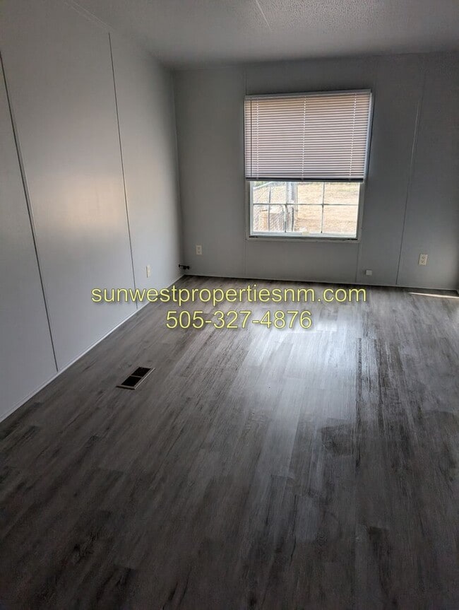 Building Photo - 4 Bedroom, 3 Bath Mobile Home in the Country