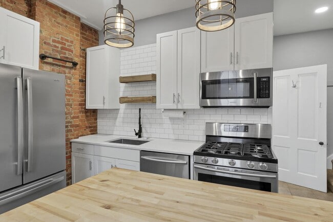 Building Photo - 101 E Moler St