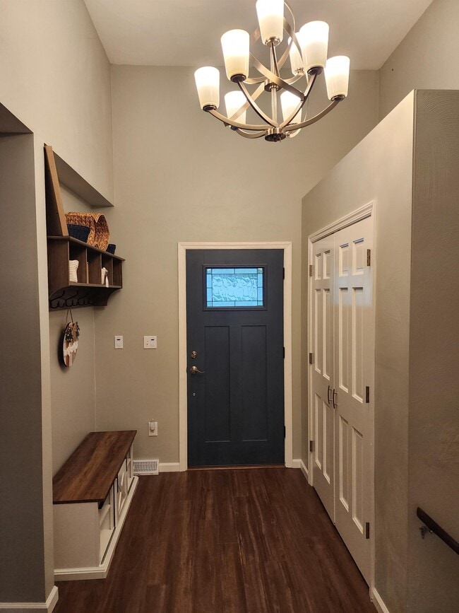 Building Photo - 13894 US-30