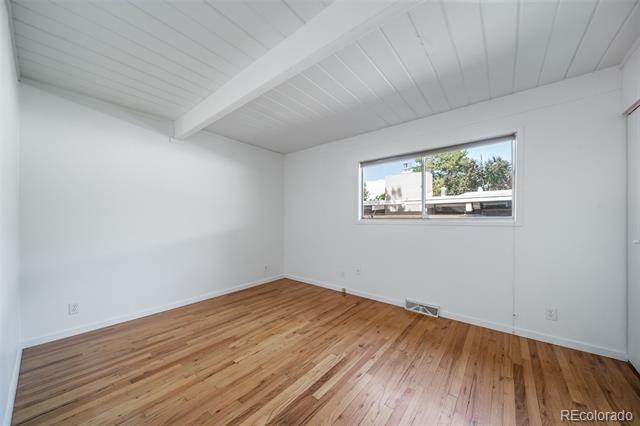 Building Photo - 1490 S Filbert Way