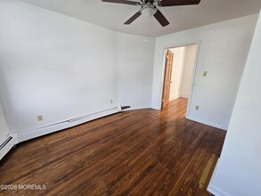 Building Photo - 162 Kearny Ave