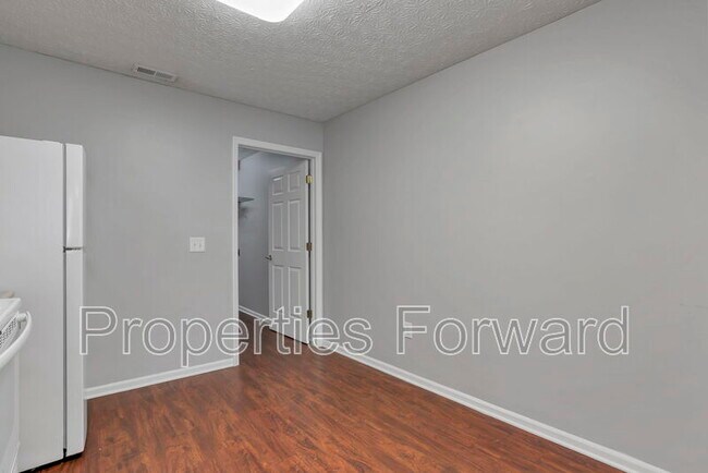 Building Photo - 2623 Landings Way