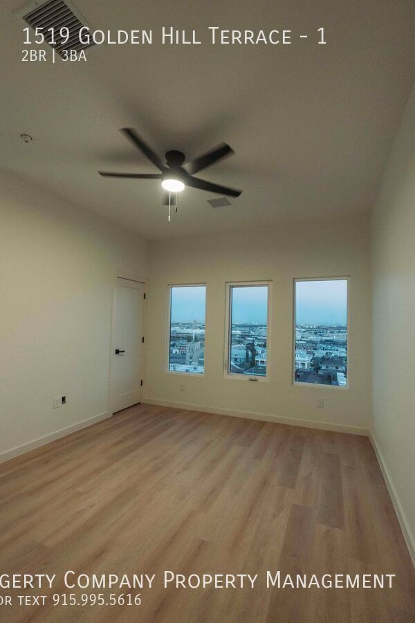 Building Photo - 1519 Golden Hill Terrace