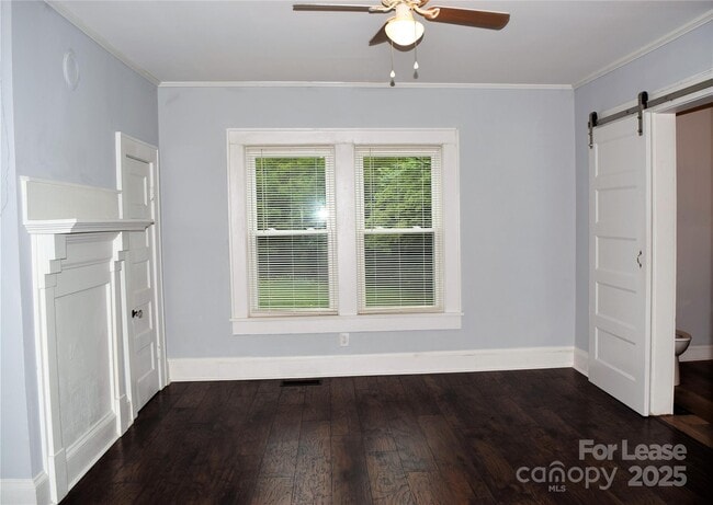 Building Photo - 234 N Eastway Dr