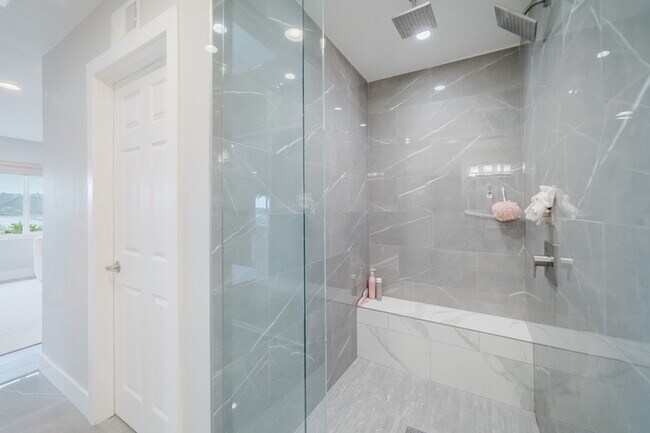 Building Photo - 7528 Navigator Cir