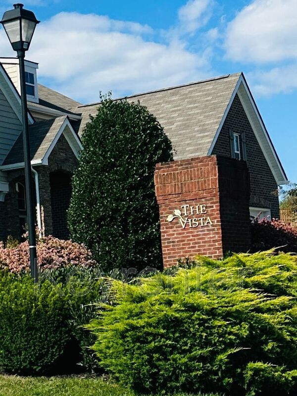 Building Photo - 6335 Altacrest Ln