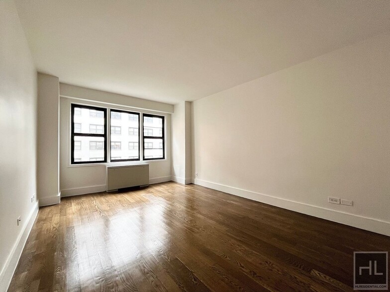Primary Photo - EAST 63 STREET / Spacious Sunlit 1-Bed 1-B...