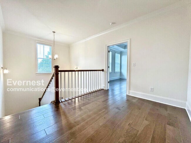 Building Photo - 2517 Canopy Ct