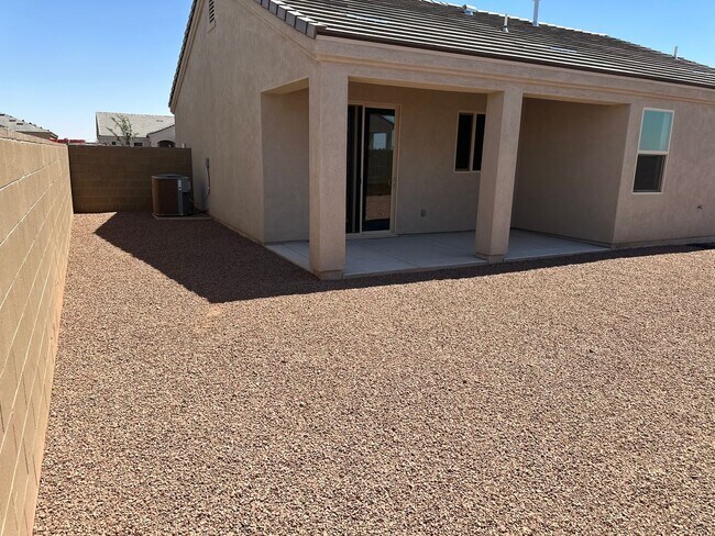 Building Photo - CIELO VERDE/ New Construction!