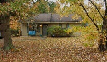 Building Photo - Cozy Ranch in Charlotte, NC