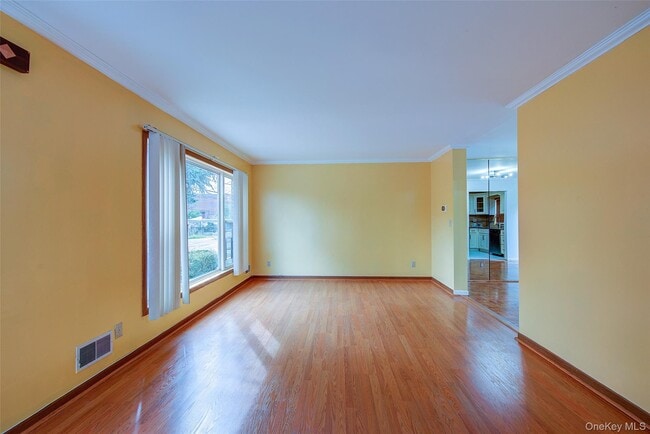 Building Photo - 41 Beechwood Ave