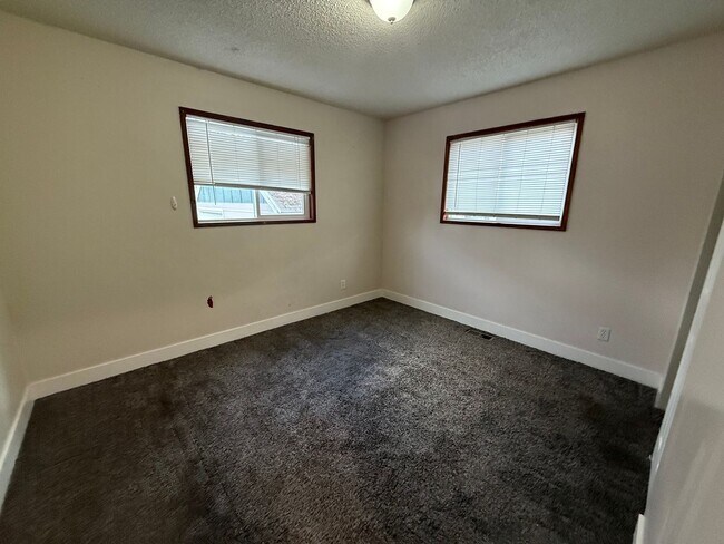Building Photo - Charming 2-Bedroom Corner Lot Home in Cheney!