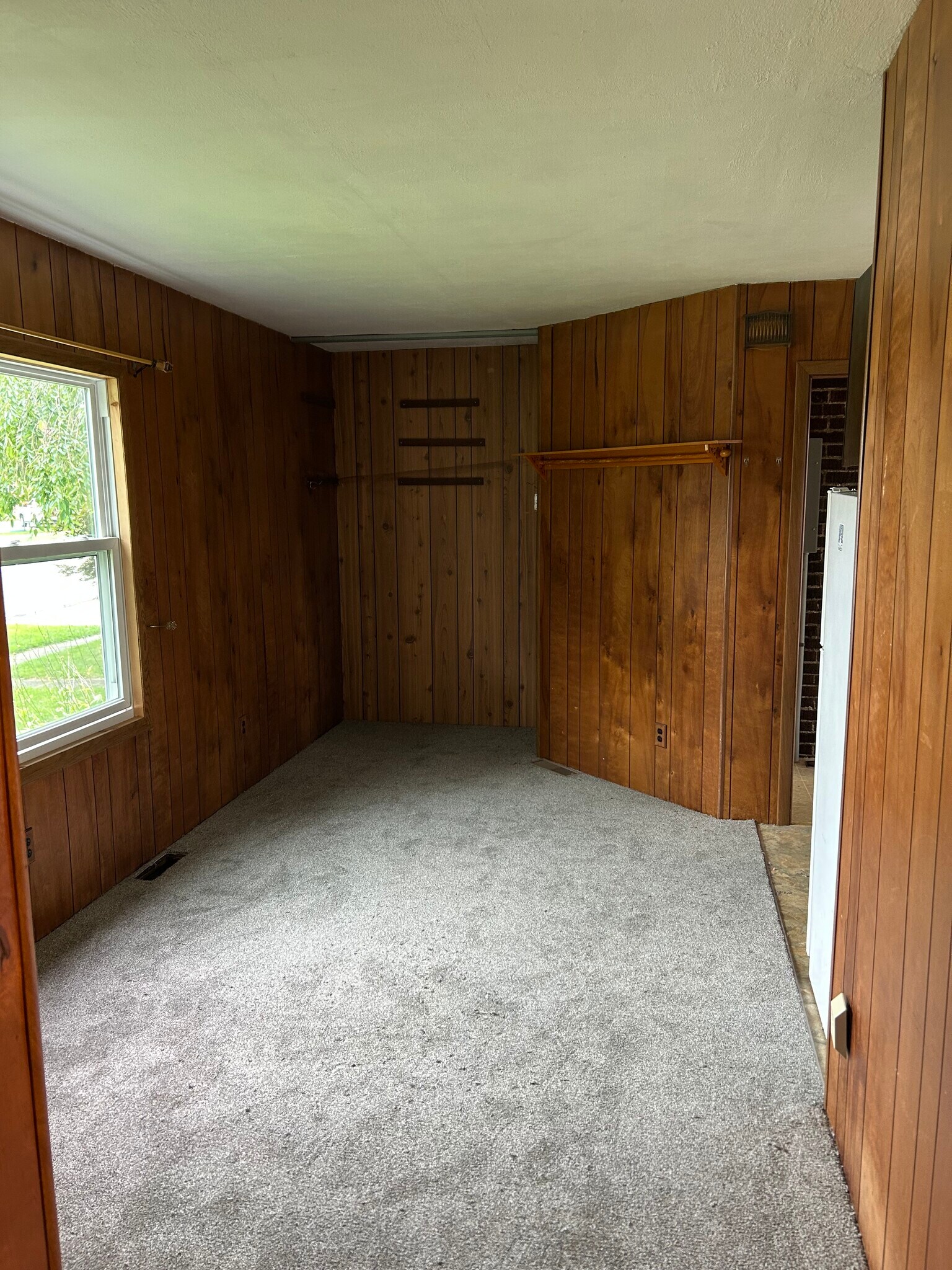 Building Photo - 4207 Iroquois Ave