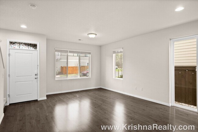 Building Photo - 7263 NW 165th Ave