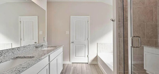 Building Photo - 4 Bedroom, 3 Bath and a Study Bryan in Pla...