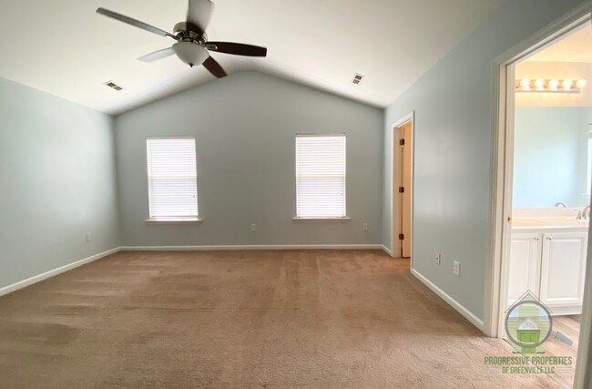Building Photo - 103 Maycox Ct