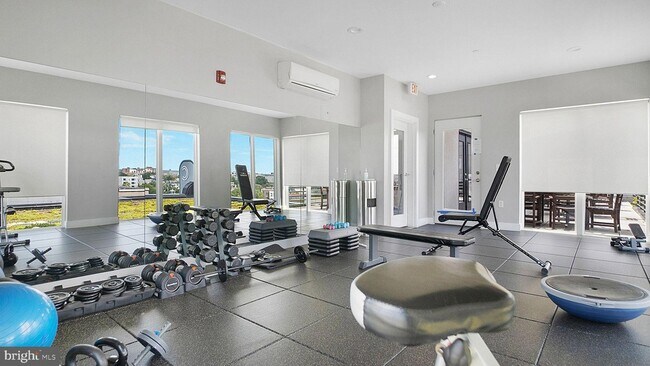 Building Photo - 1111 Orren St NE