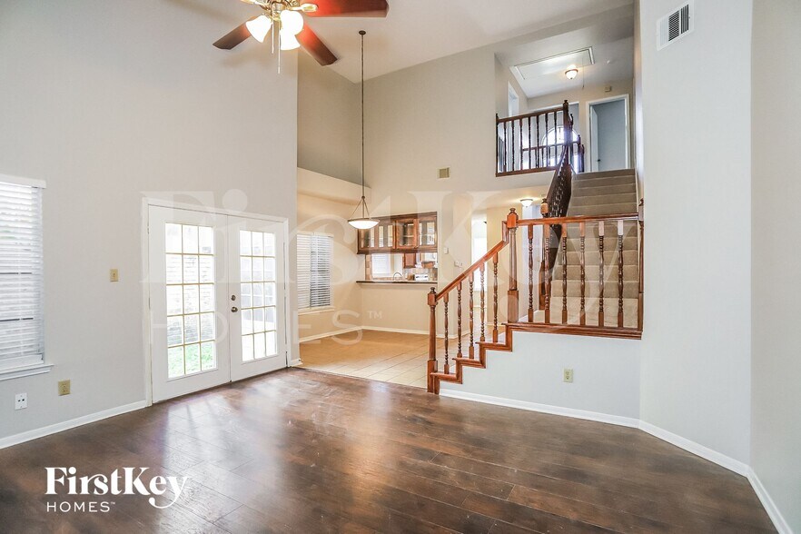 Building Photo - 6713 Queensclub Dr