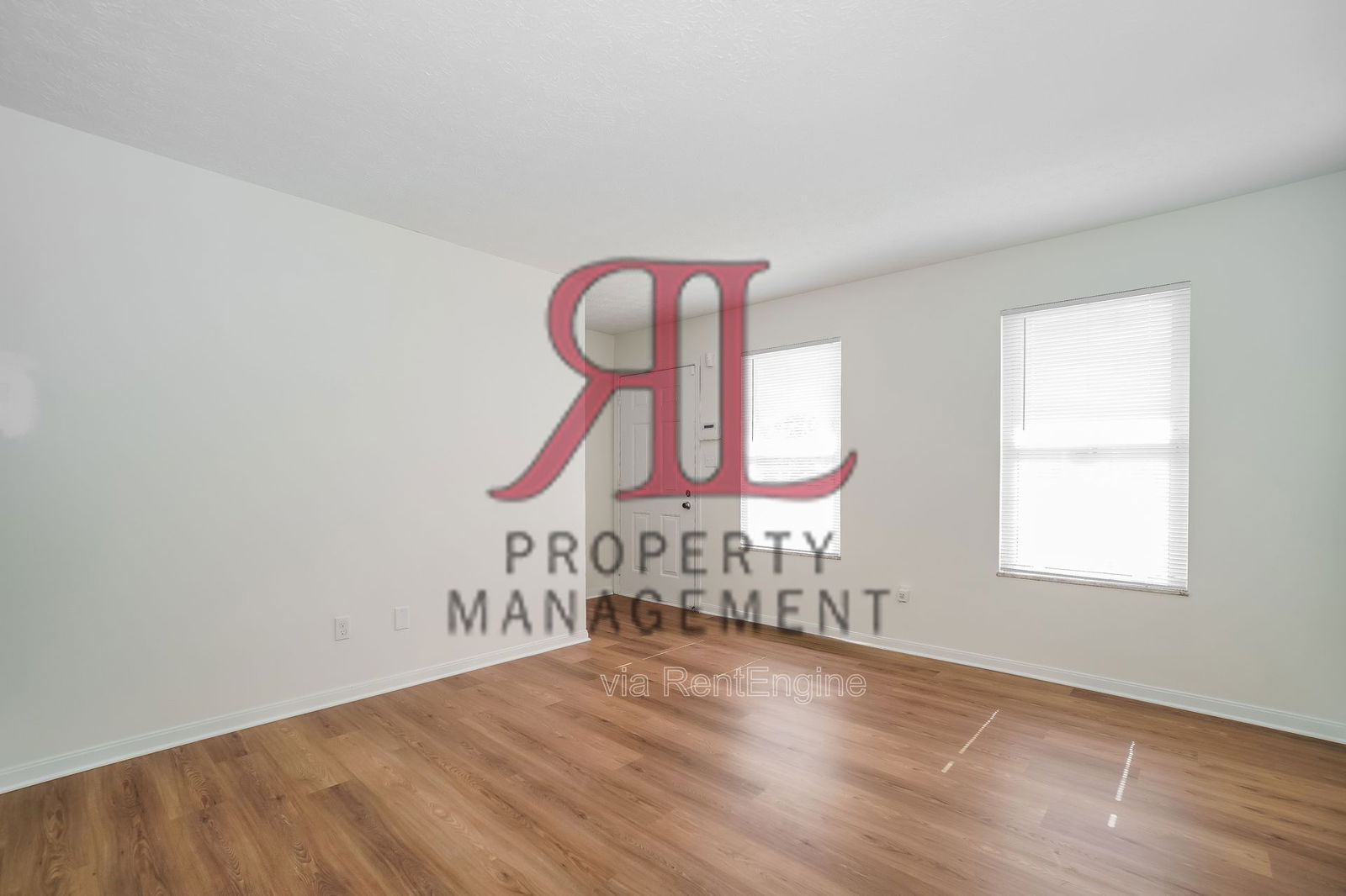 Building Photo - 3132 Rotunda Ct N