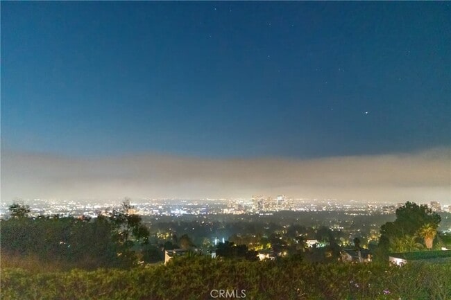 Building Photo - 1436 Summitridge Dr