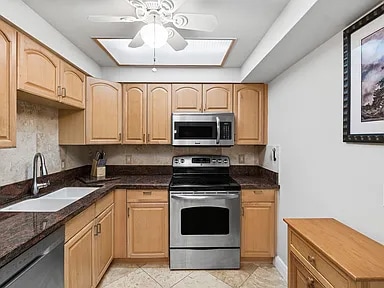 Building Photo - 4511 S Ocean Blvd