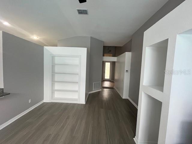 Building Photo - 5513 Terrain De Golf Dr