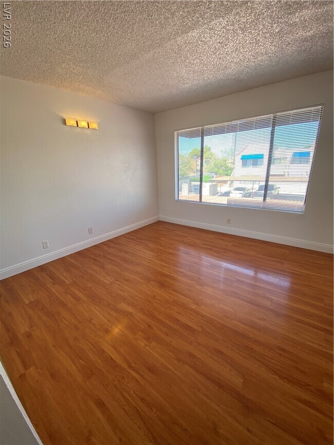 Building Photo - 4351 Gannet Cir
