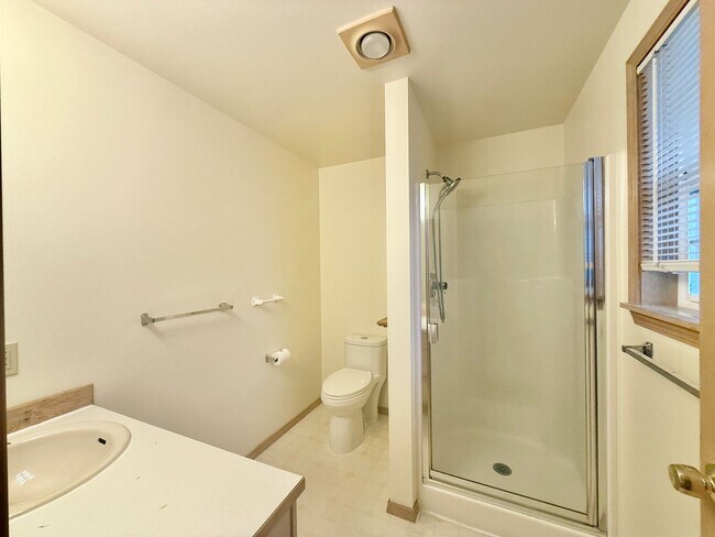 Building Photo - Sunny Rambler on Corner Lot with Large Fenced Yard & Deck