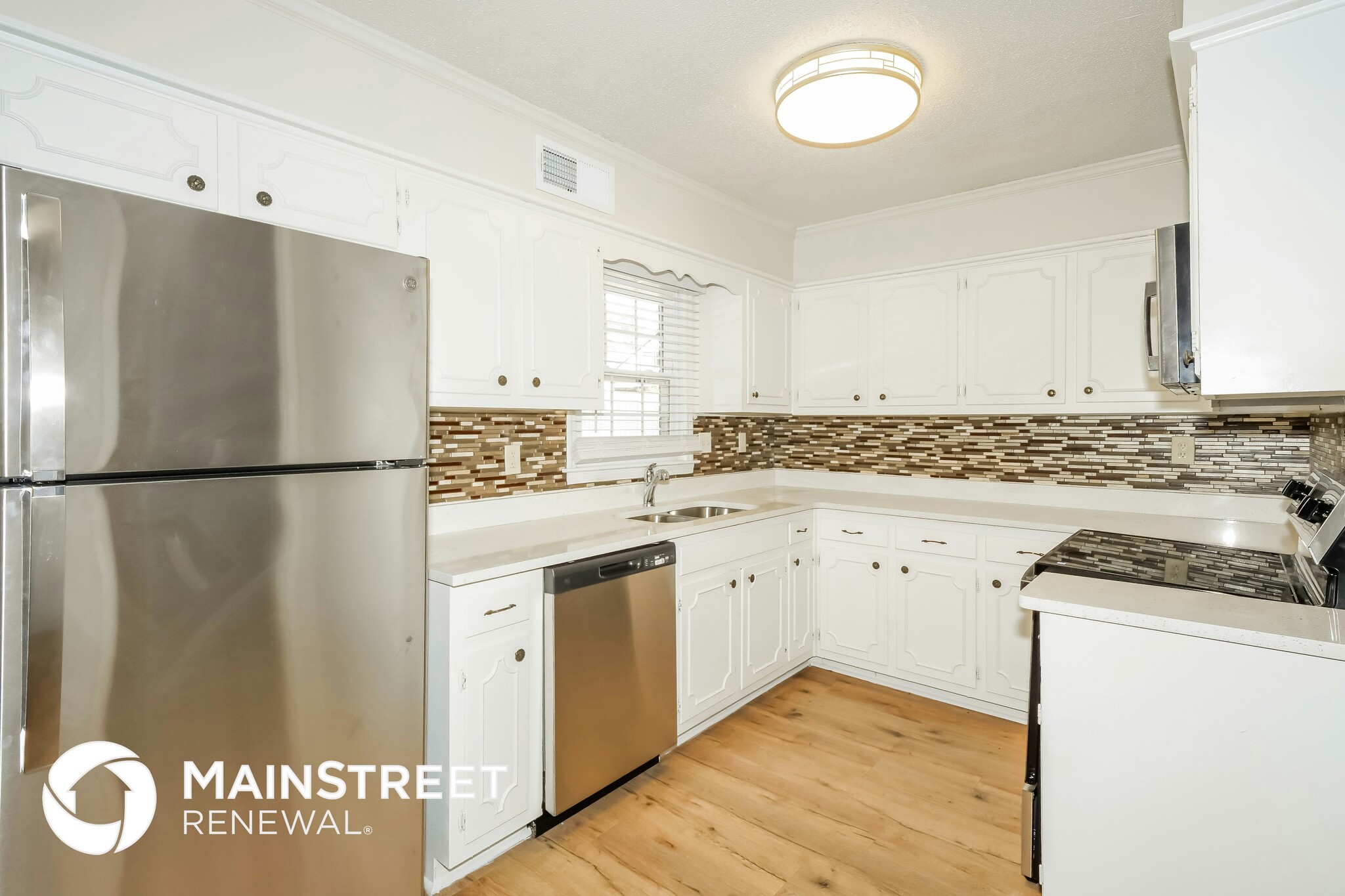 Building Photo - 8018 Cross Village Dr