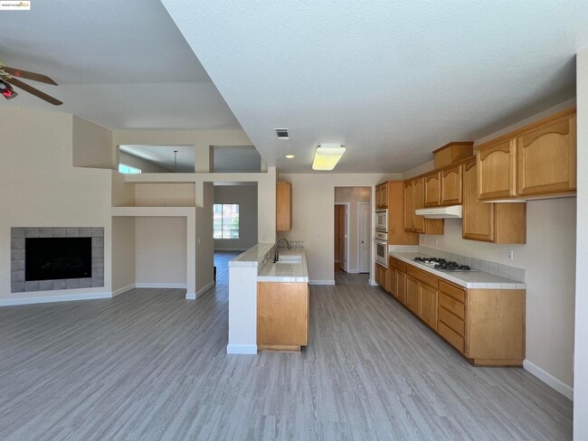 Building Photo - 1371 Brooktrail Dr